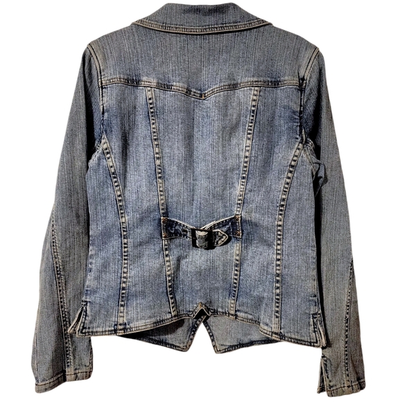 Isabella Bird Denim Blazer | Size 6 - Picture 2 of 10